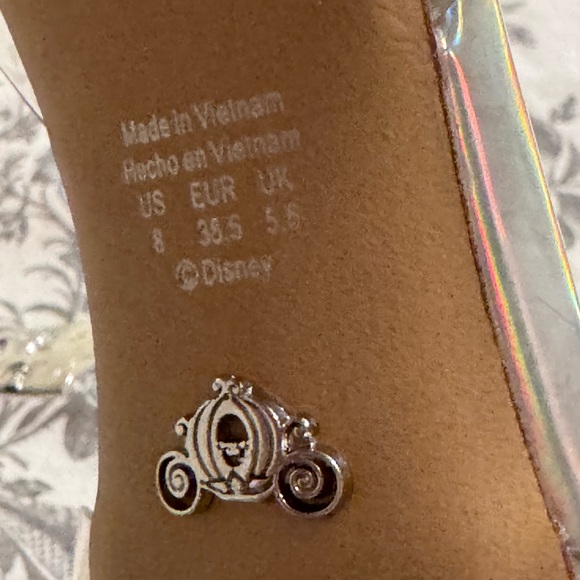 Aldo x Disney Womens Clear Cinderella Glass Slipper Pointed Toe Pump - Picture 7 of 11